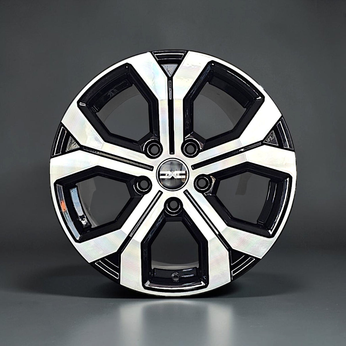 16 İnç 5x114.3 Duster Tergan Jant Takımı (4 Adet)