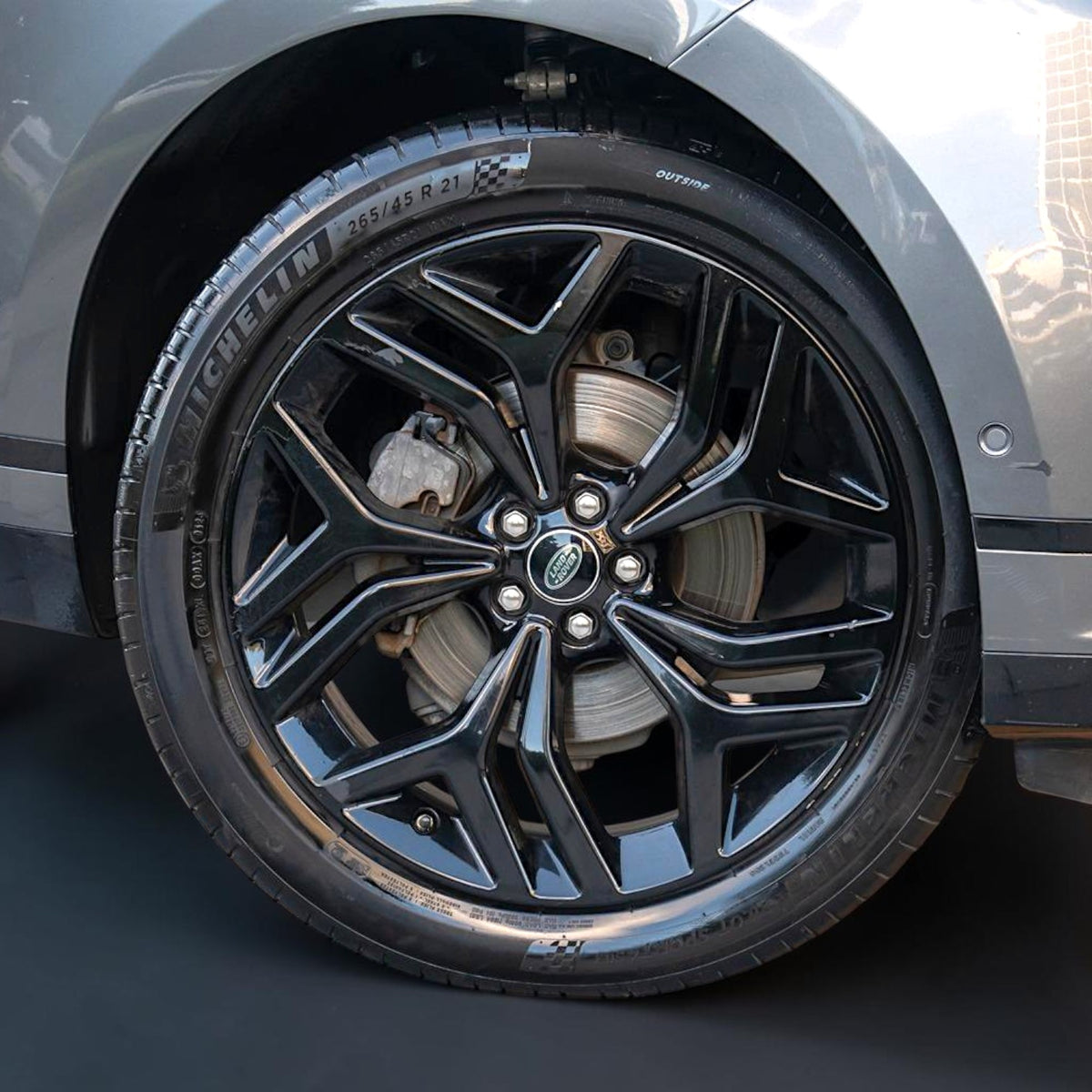 20 İnç 5x108 Style 5079 Jant Takımı (4 Adet)