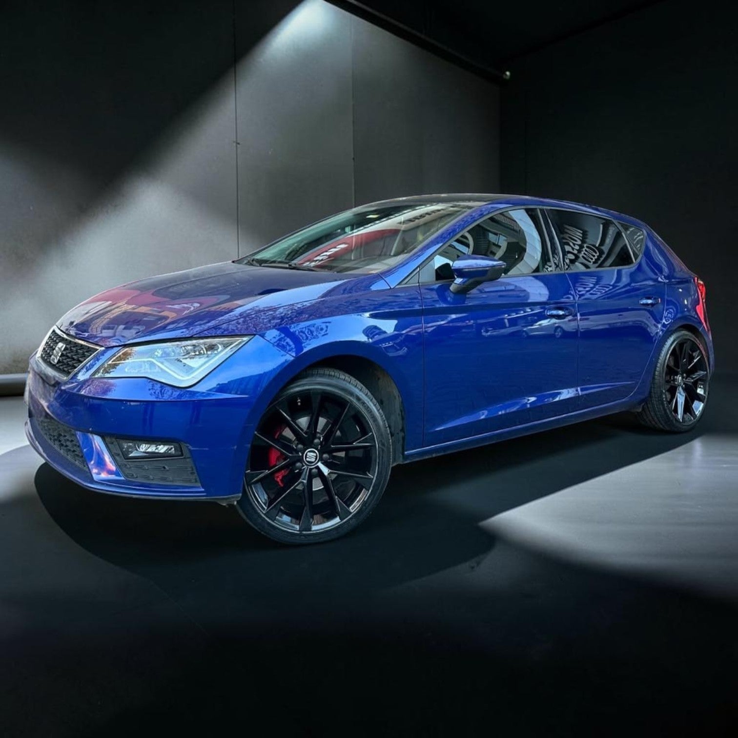 18 İnç 5x112 Seat Leon FR Akrep Jant Modeli (4 Adet) GB