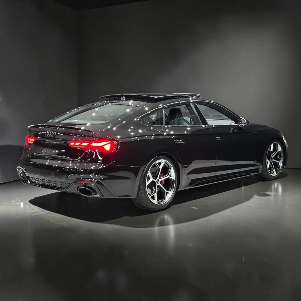 21 İnç 5x112 Audi RS4/RS5 Jant Takımı (4 Adet)
