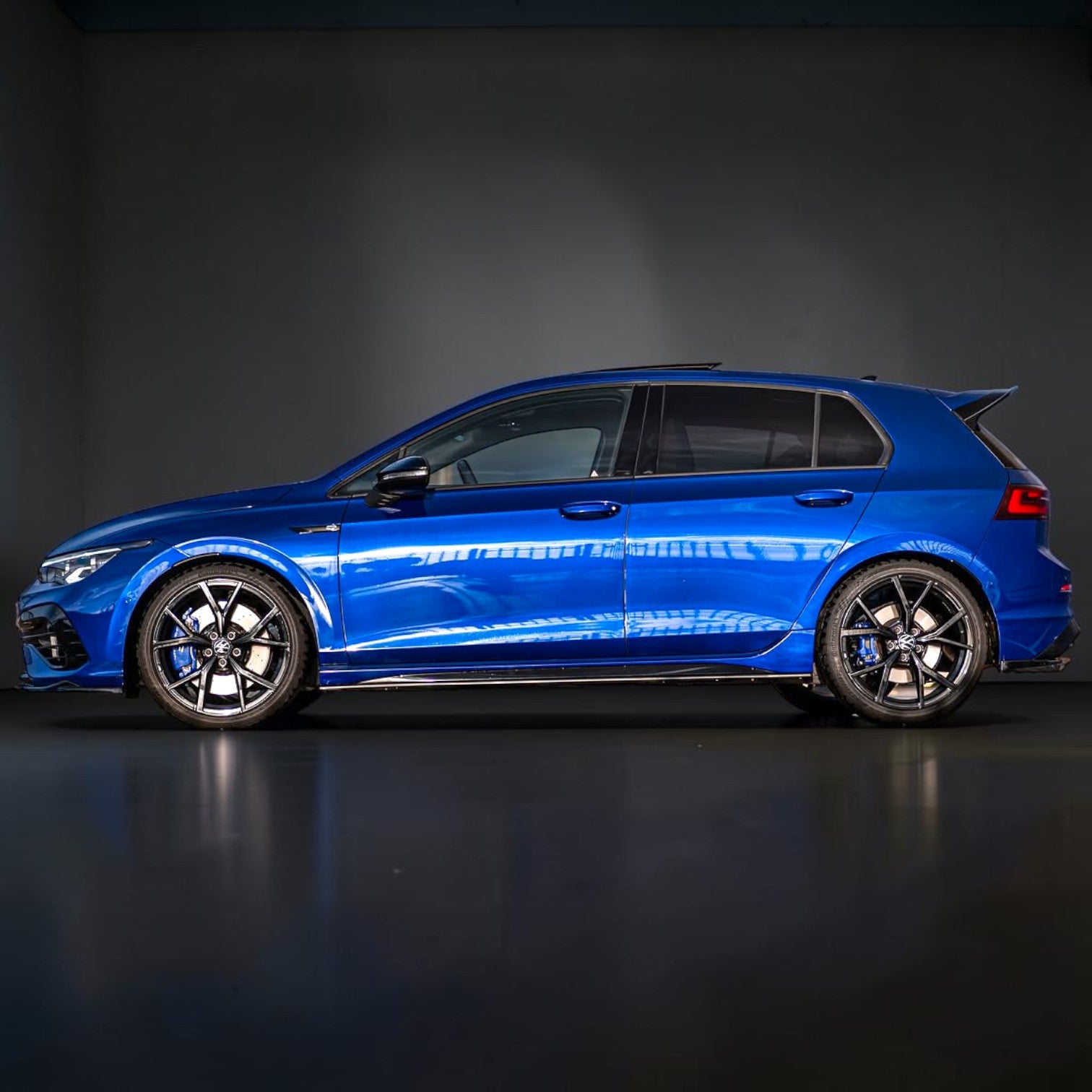 18 İnç 5x112 Golf R Line Jant Takımı (4 Adet)