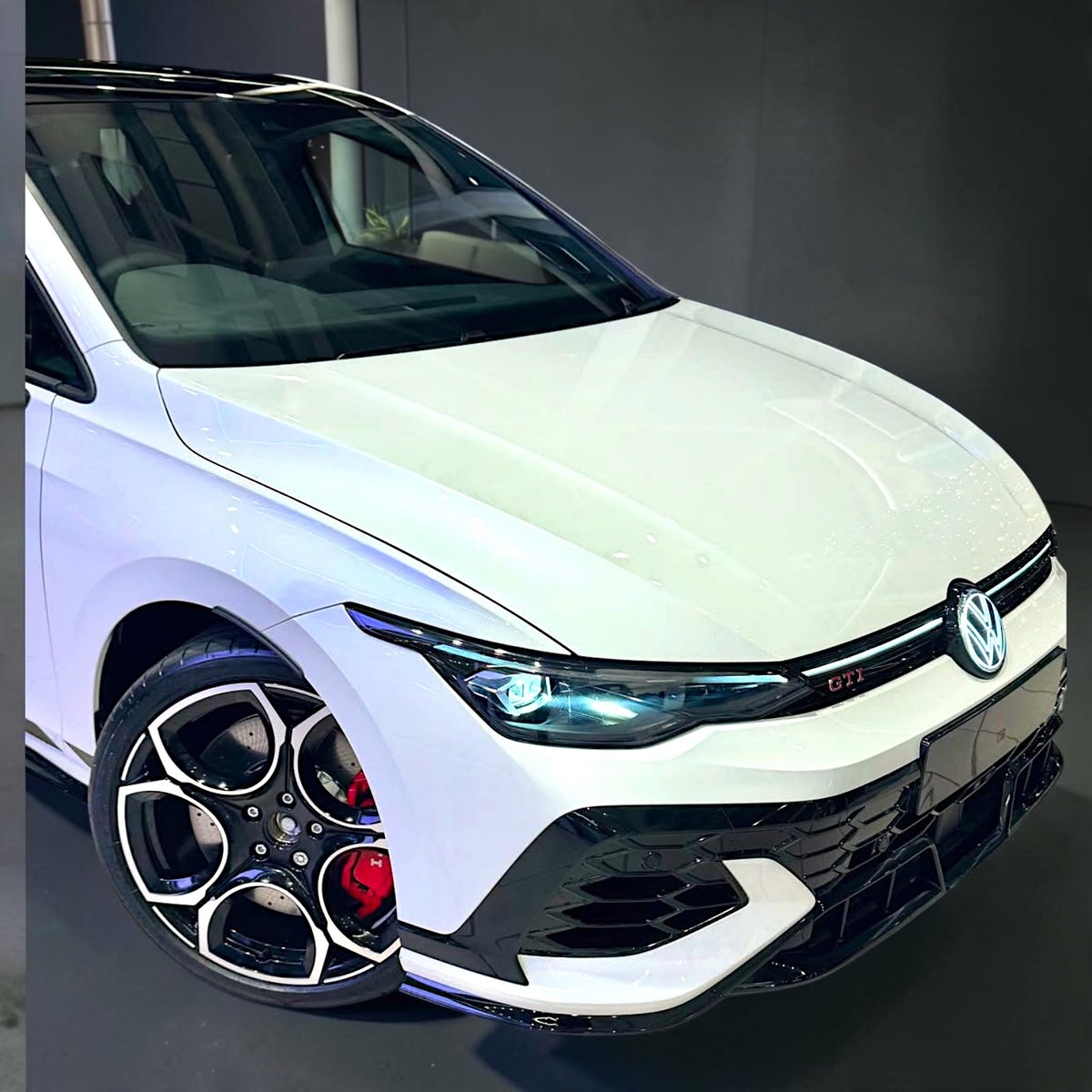 18 İnç 5x112 Volkswagen Golf GTI Queenstown Style Jant Takımı (4 Adet)