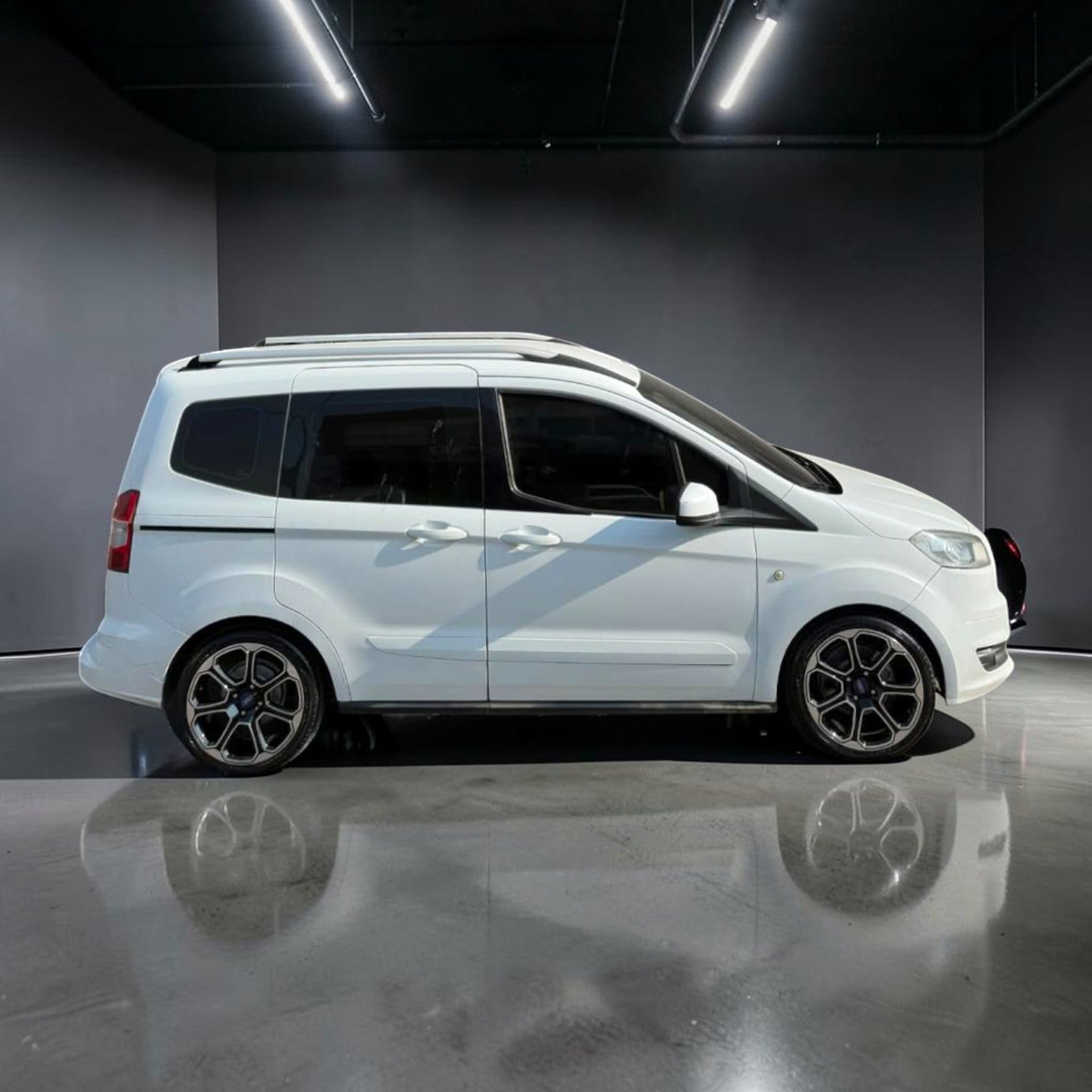 16 İnç 5x108 Ford Courier Jant Modeli (4 Adet) GBD