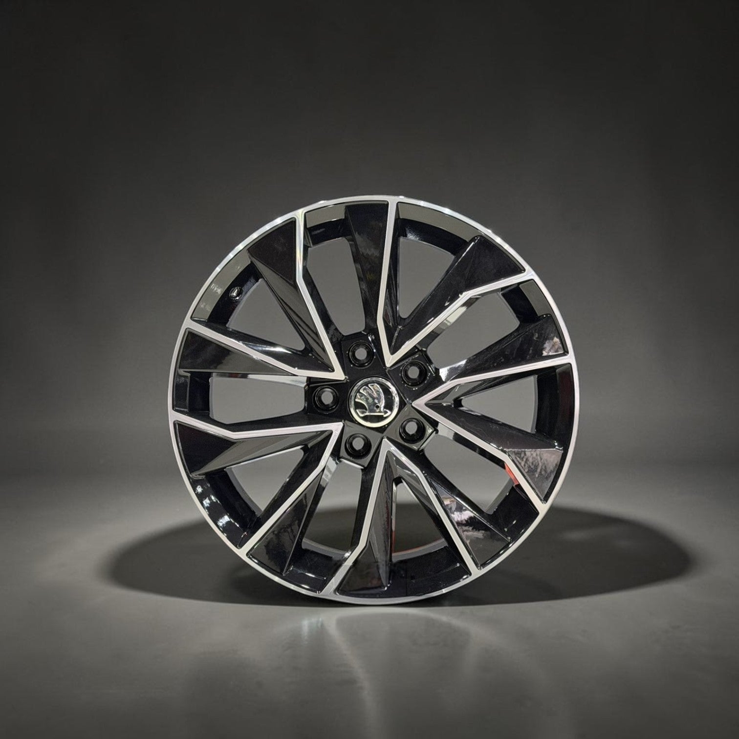 17 İnç 5x100 Octavia Polo Uyumlu Jant Modeli (4 Adet) GBD