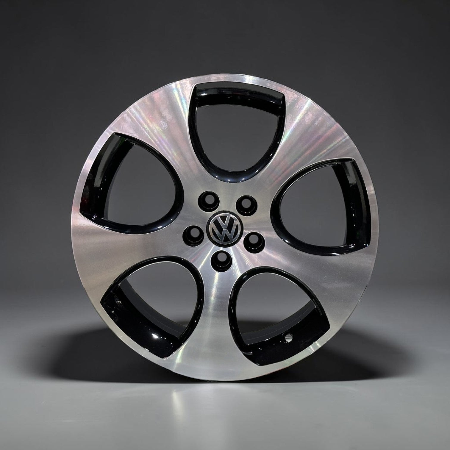 17 İnç 5x100 Polo GTI Detroit Jant Takımı (4 Adet)