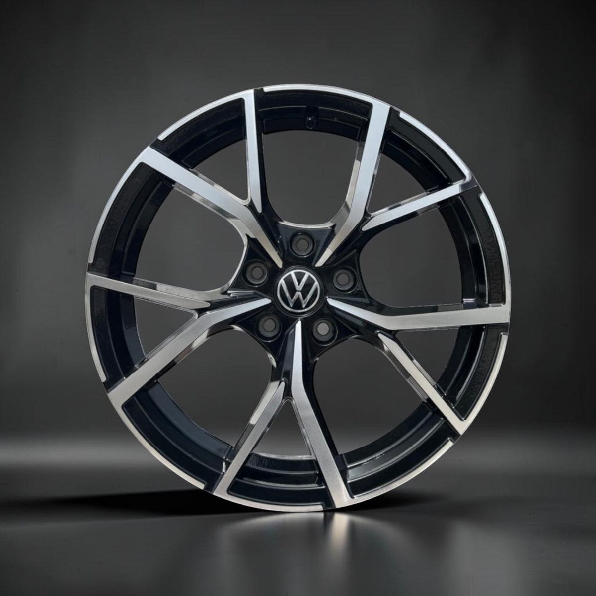19 İnç 5x112 Golf R Line Jant Takımı (4 Adet)
