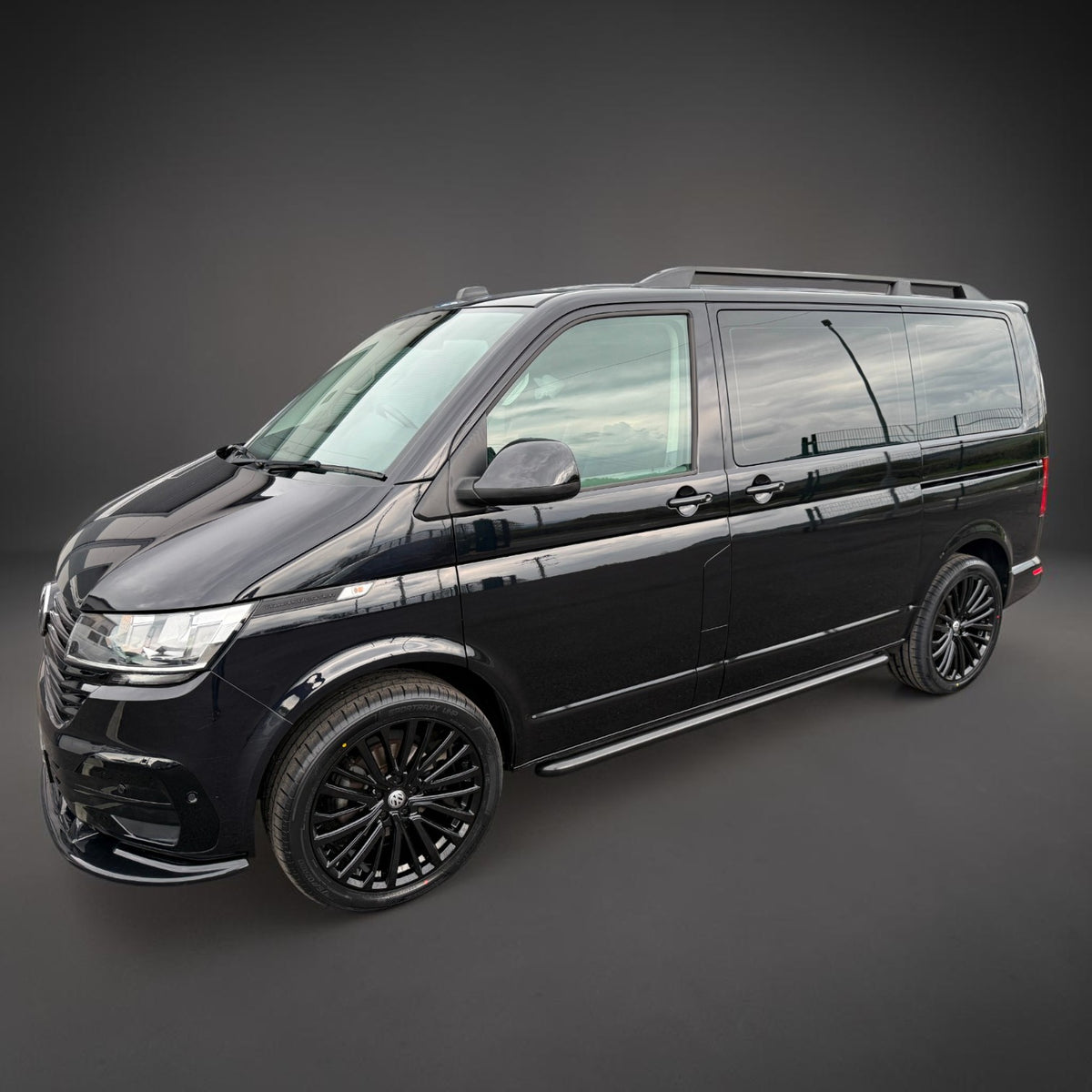 18 İnç 5x120 Transporter Caravelle Jant Takımı (4 Adet)