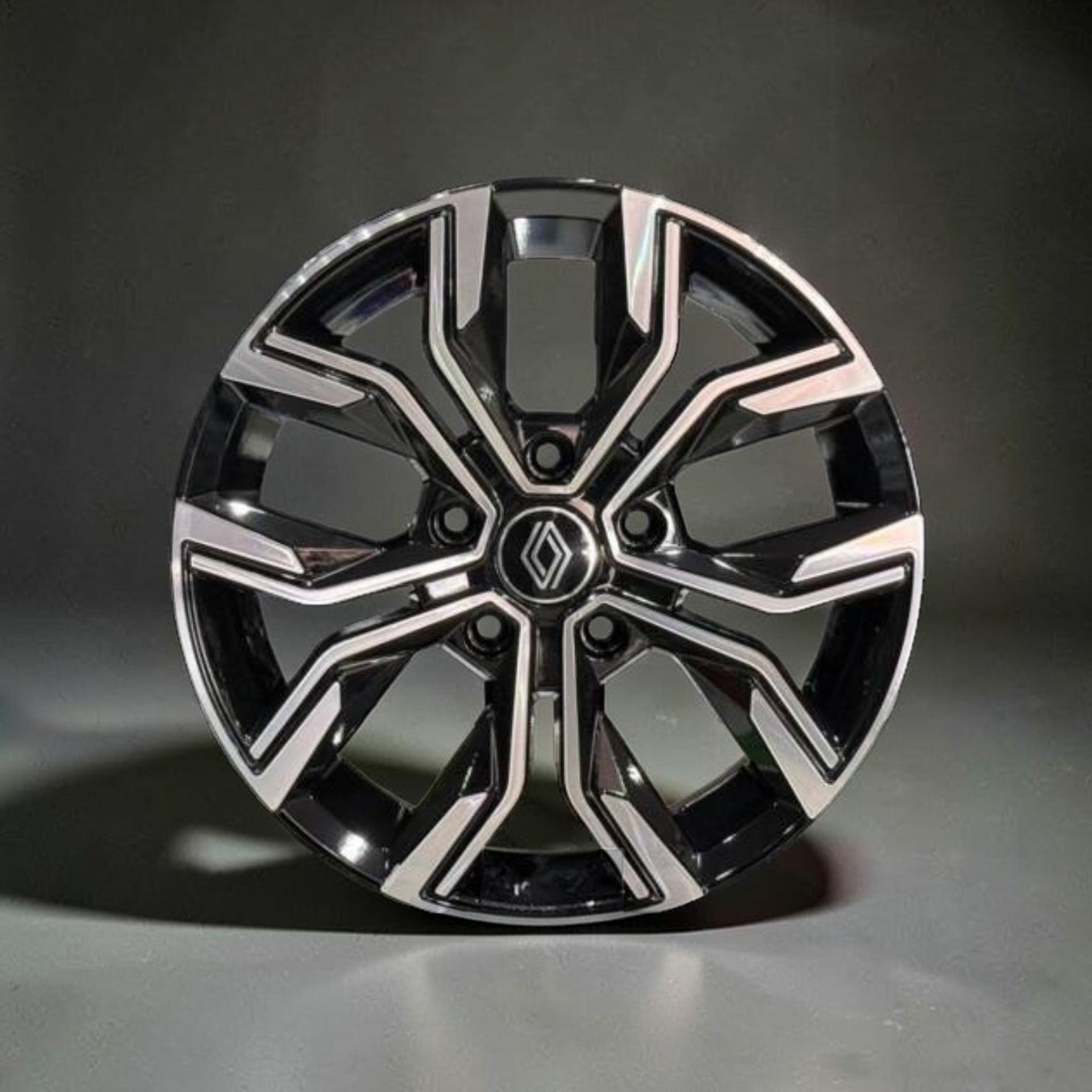 15 İnç 5x114.3 İcon Jant Modeli (4 adet) GBD