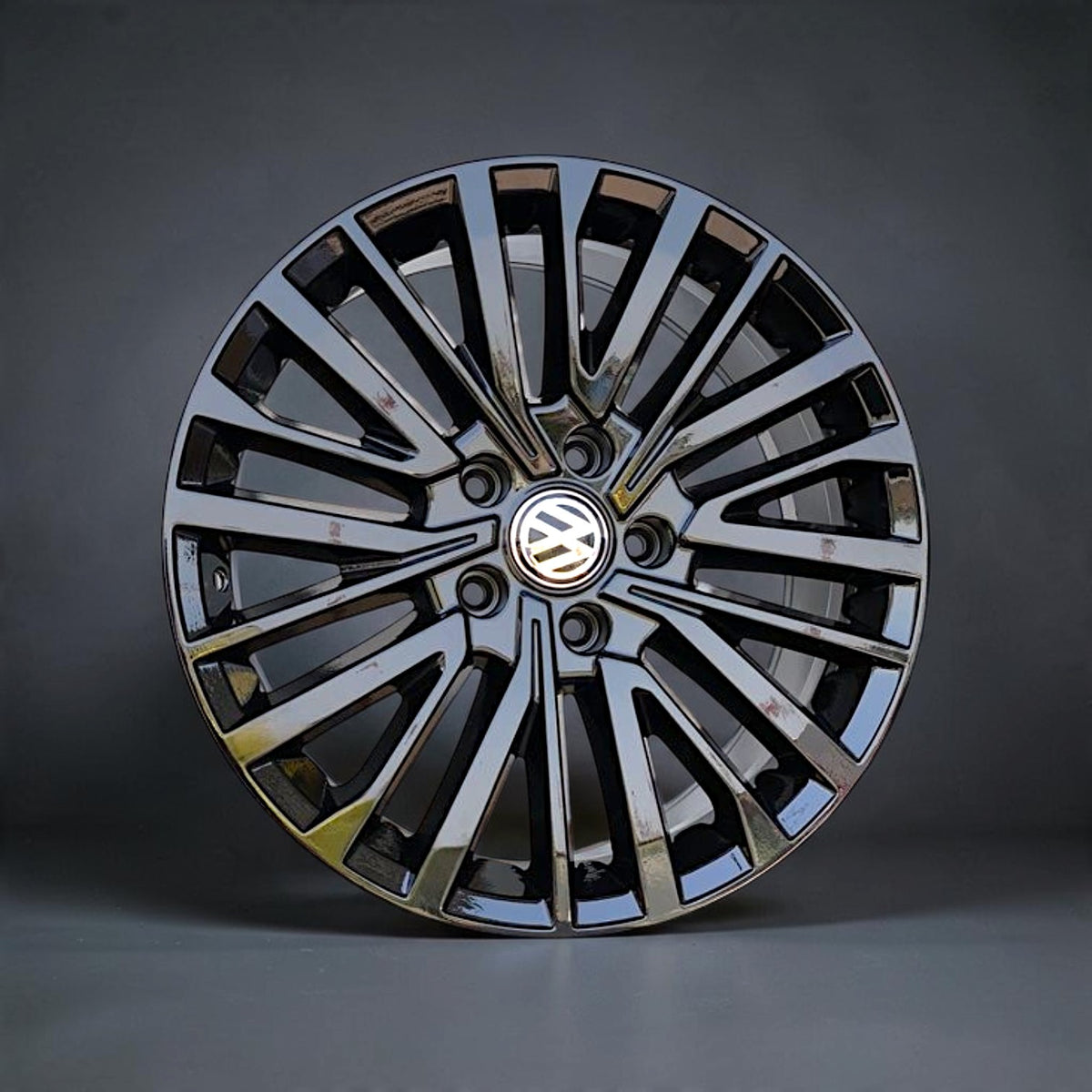 18 İnç 5x120 Transporter Caravelle Jant Takımı (4 Adet)