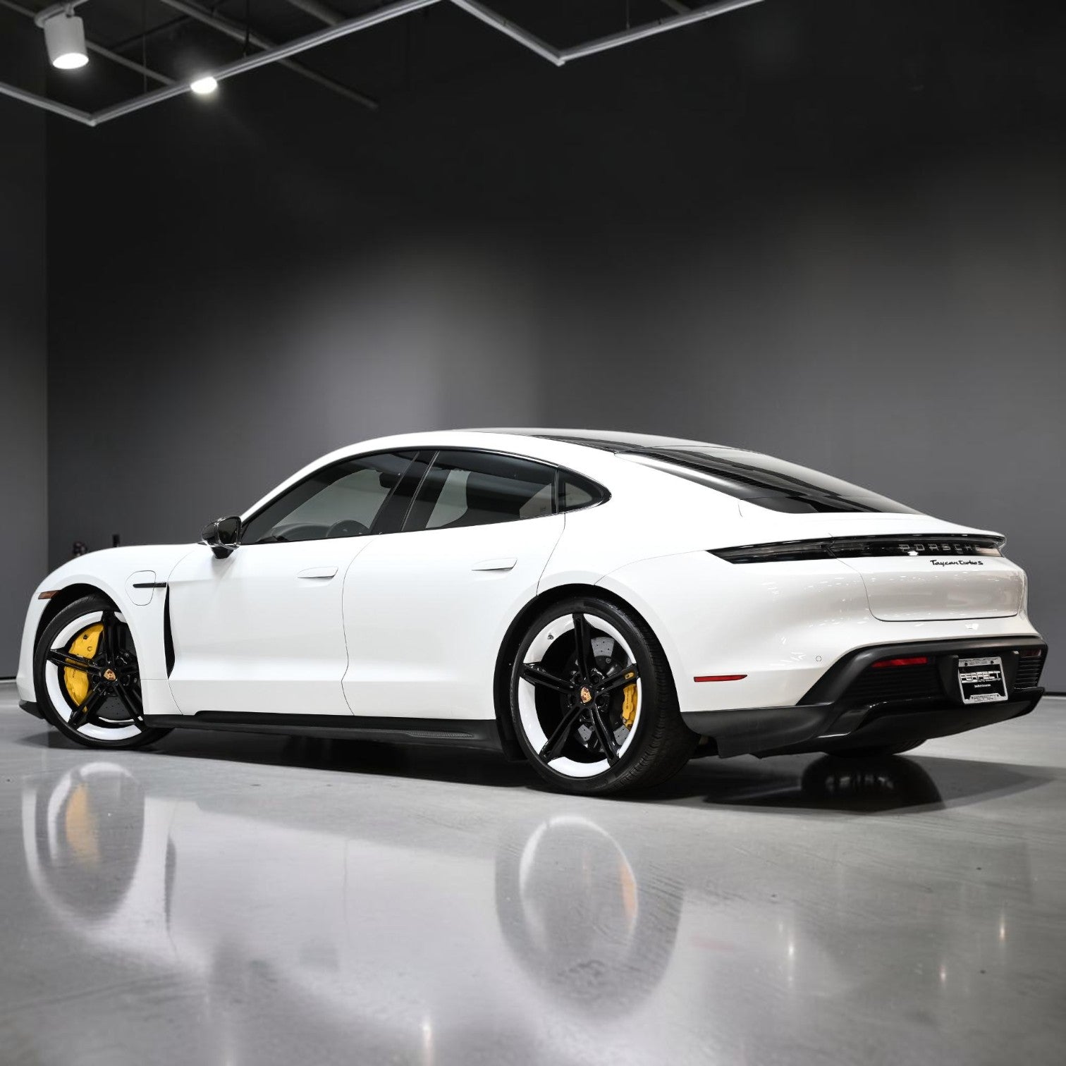 21 İnç 5x130 Porsche Taycan Jant Modeli (Ön/Arka Set) (4 Adet) GBW