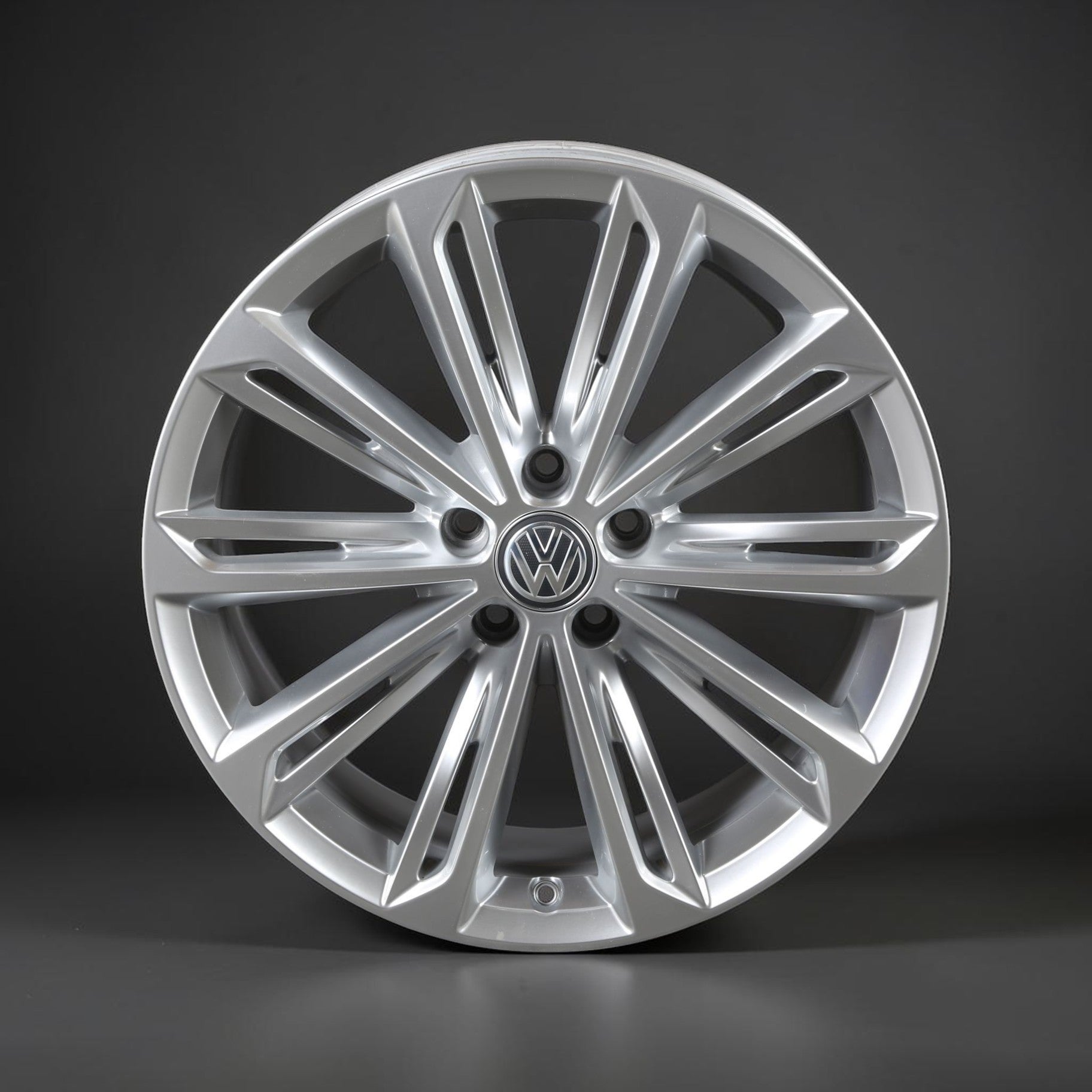 19 İnç 5x112 Passat Verona Jant Takımı (4 Adet)